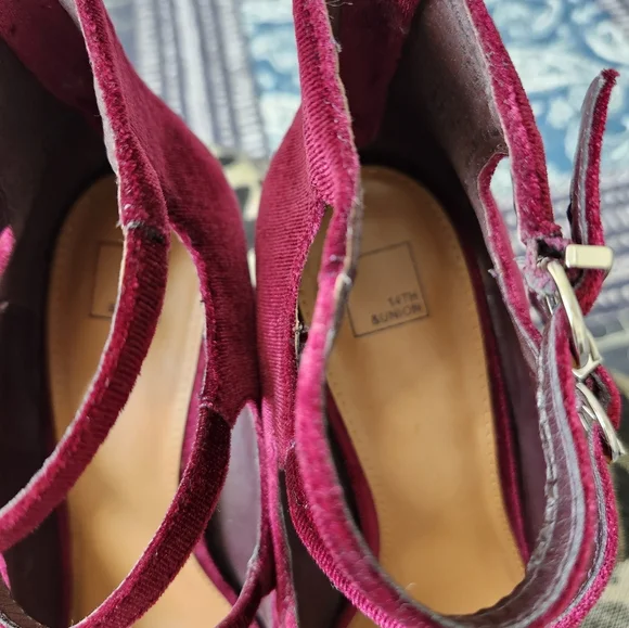 Faux Suade Heels, Burgundy - Picture 3 of 4